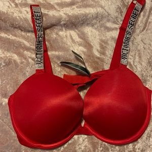 Victoria’s Secret bra